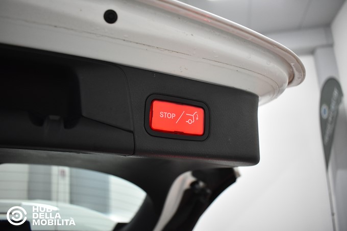 MERCEDES-BENZ B 180 d Automatic Premium